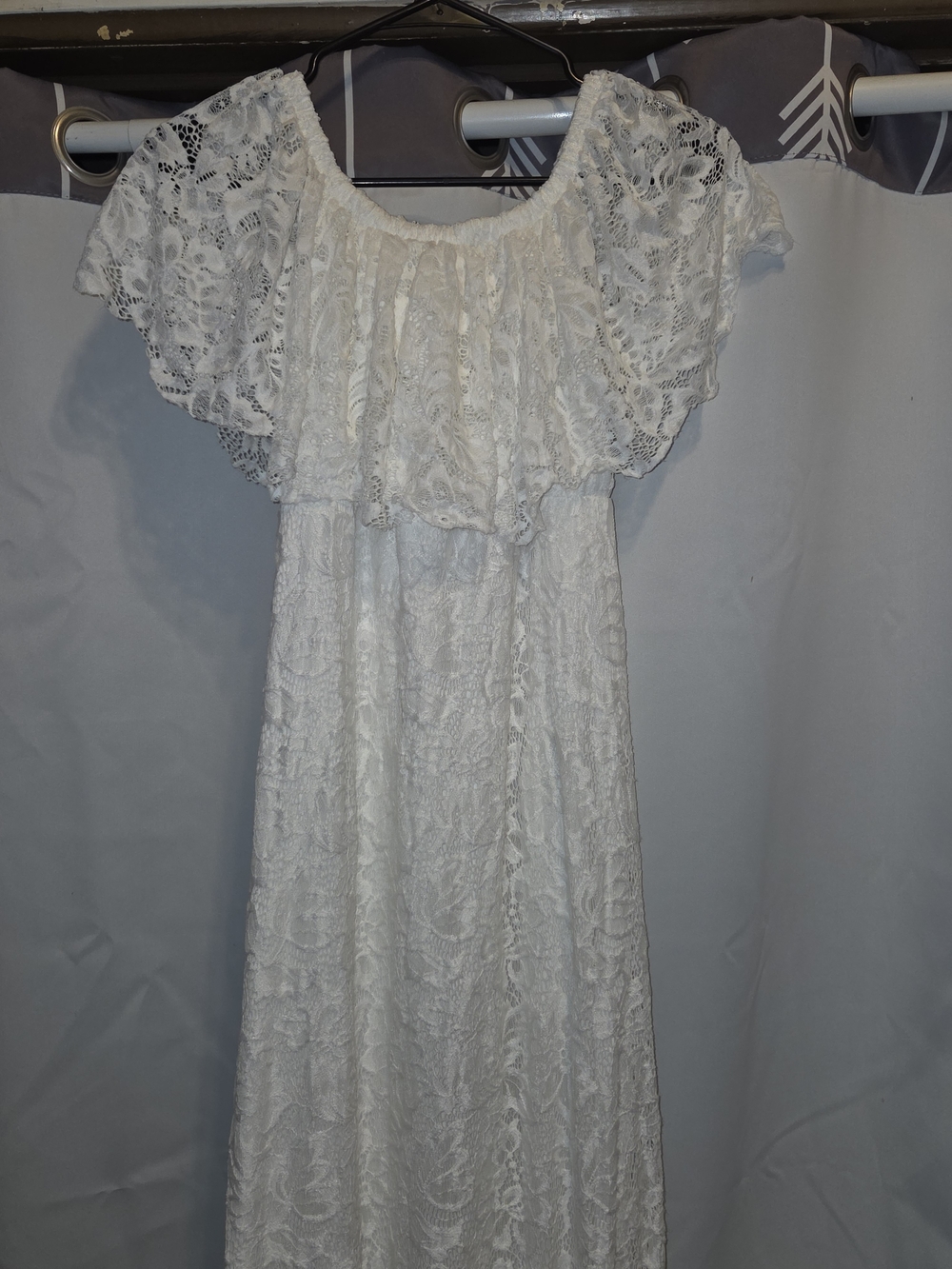 White Lace Off-Shoulder Women’s Dress